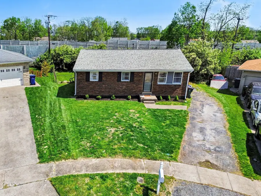 825 Wheatcroft Court, Lexington, KY 40505 - #3