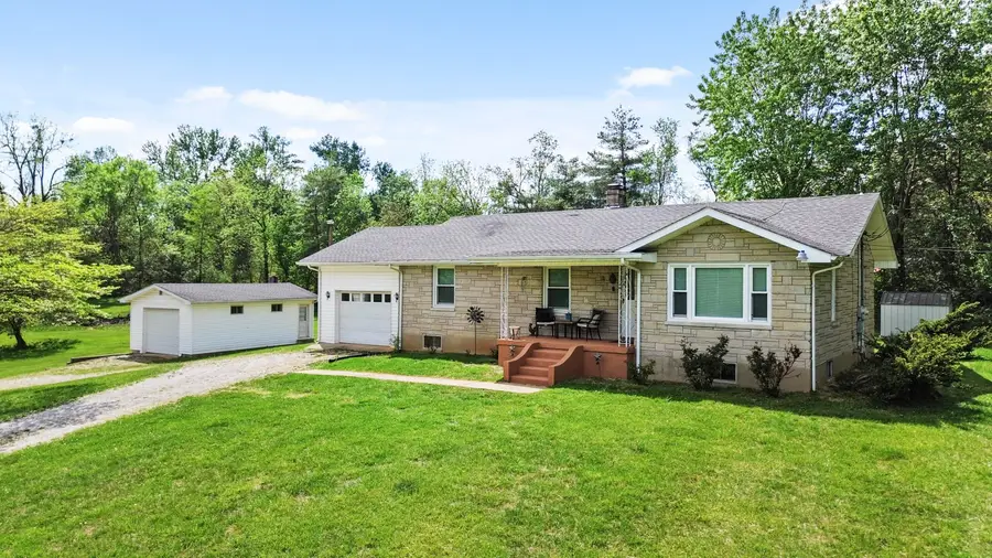 265 Raleigh Road, Science Hill, KY 42553 - #2