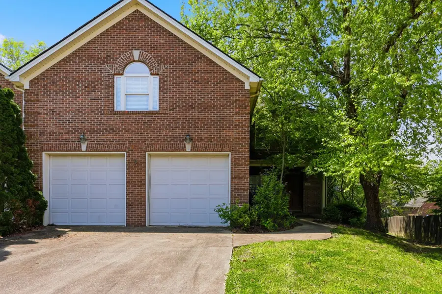 914 Literary Circle, Lexington, KY 40513 - #2