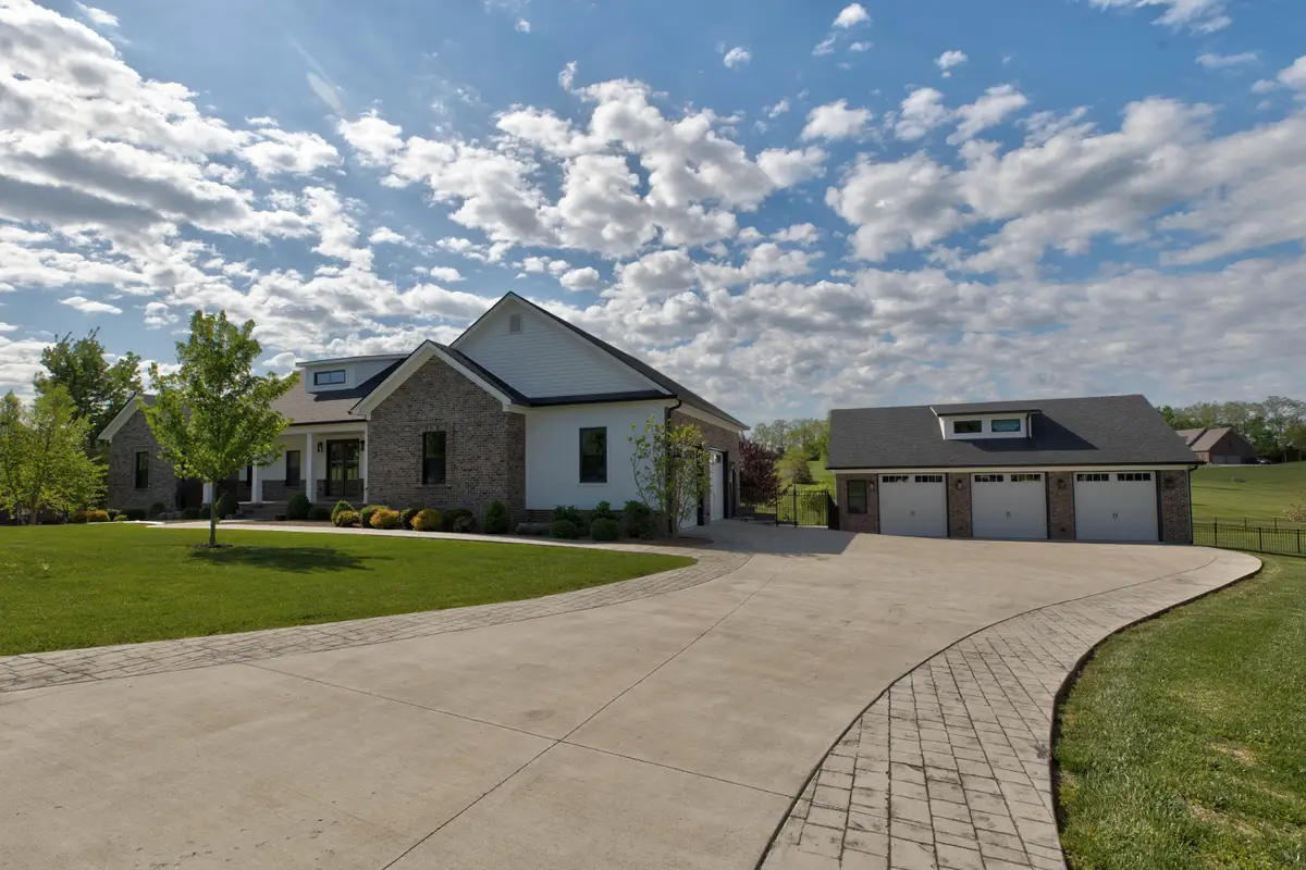 206 Lee Oak Circle, Harrodsburg, KY 40330 - #1