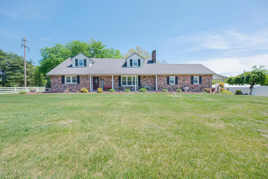 415 S Dogwood Drive, Berea, KY 40403 - #3