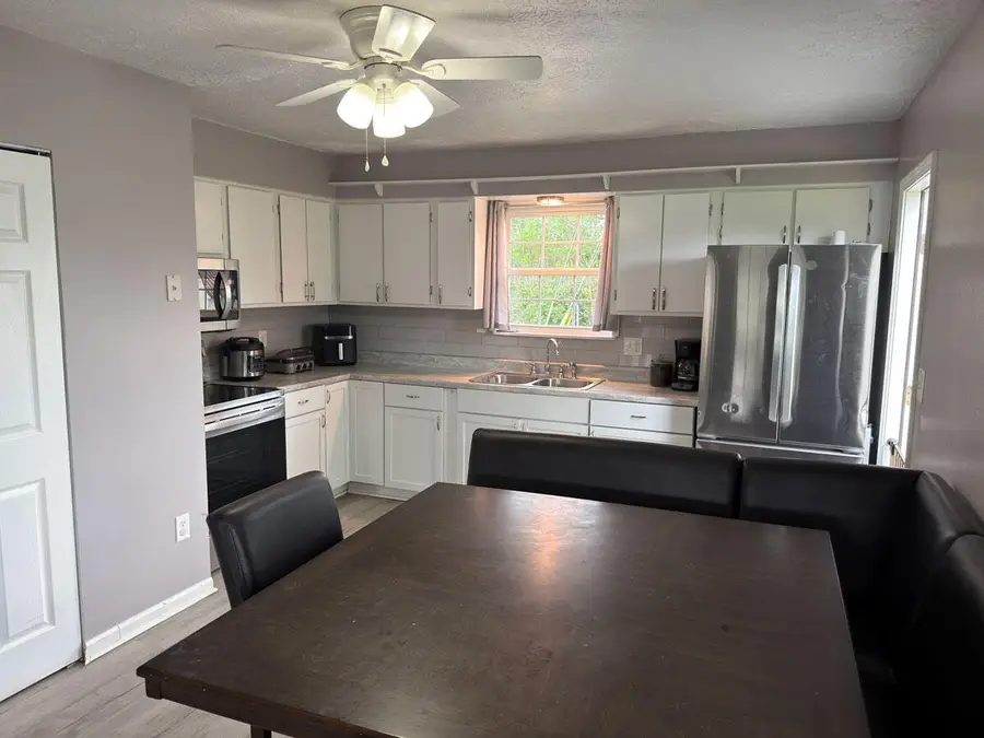 305 Longview Drive #A-B, Nicholasville, KY 40356 - #3