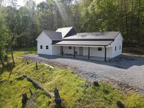 2748 Damron Creek Road, Russell Springs, KY 42642