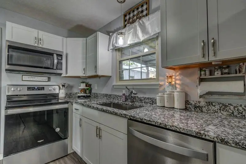 1933 Yorktown Drive, Paris, KY 40361 - #3