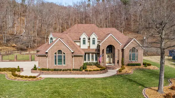 446 Cedar Creek Road, Pikeville, KY 41501
