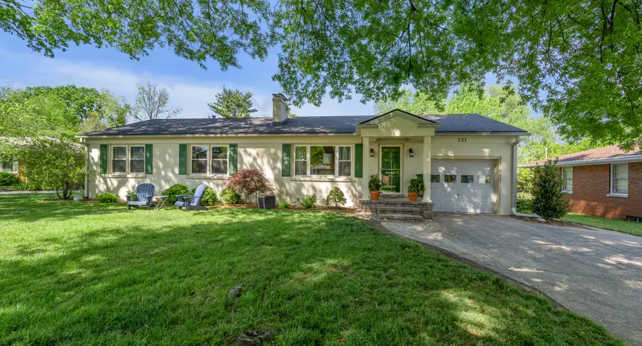 221 Greenbriar Road, Lexington, KY 40503 - #2