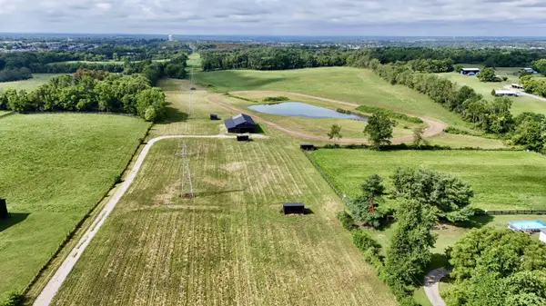 1097 Baker Lane, Nicholasville, KY 40356