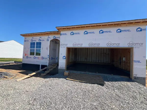 1012 Pinnacle Way, Lawrenceburg, KY 40342