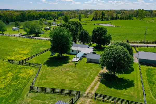 7409  Highway 490, East Bernstadt, KY 40729