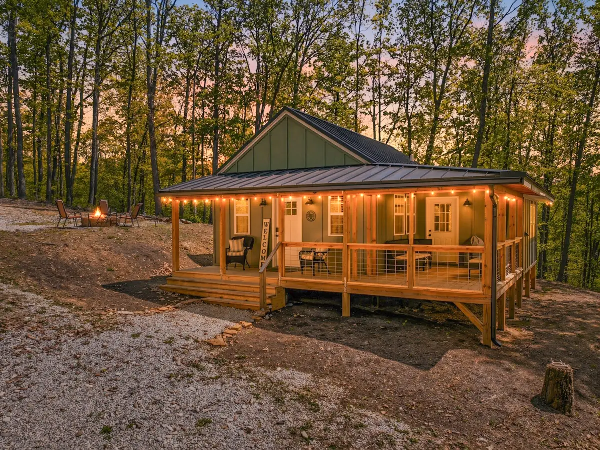 1100 Sinking Valley School Road, McKee, KY 40447 - #1