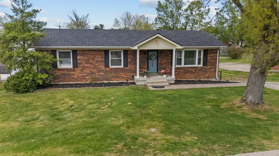 28 Churchill Drive, Winchester, KY 40391 - #3