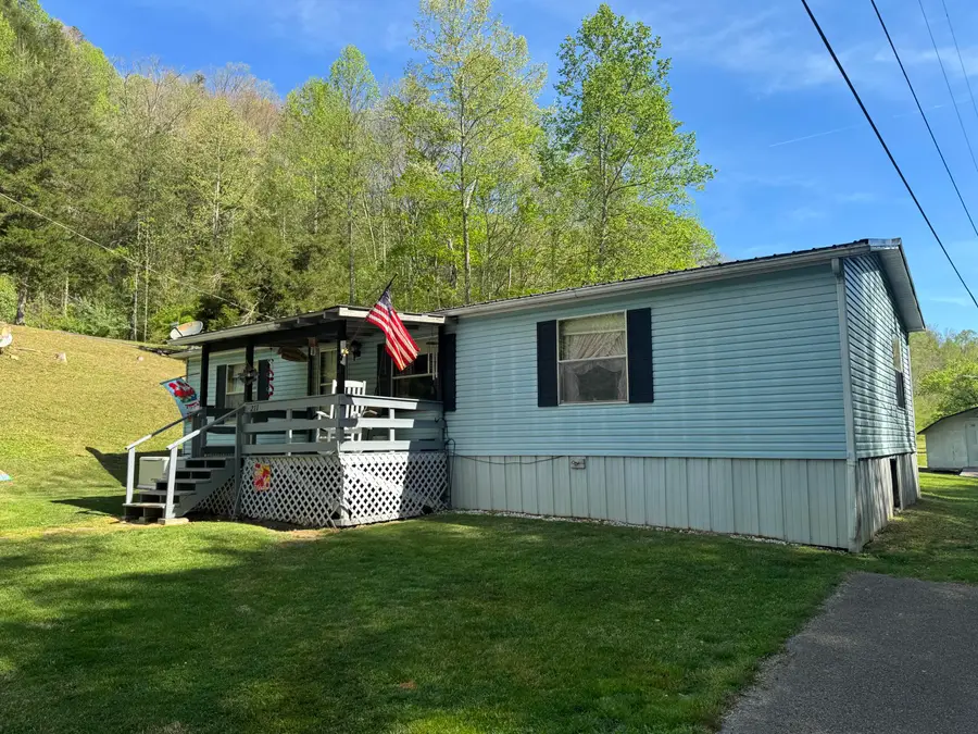 211 Buzzard Fork Road, Jackson, KY 41339 - #2