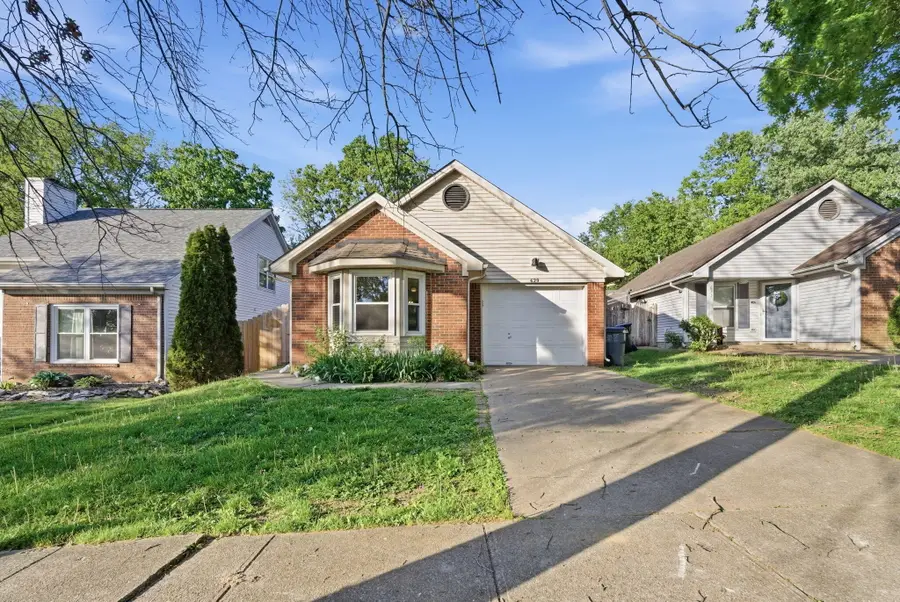 629 Attingham Court, Lexington, KY 40517 - #2