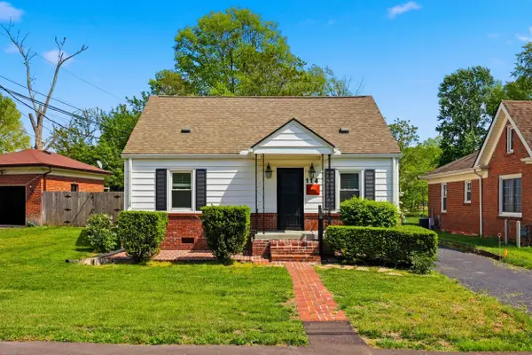 114 Pin Oak Drive, Lexington, KY 40503