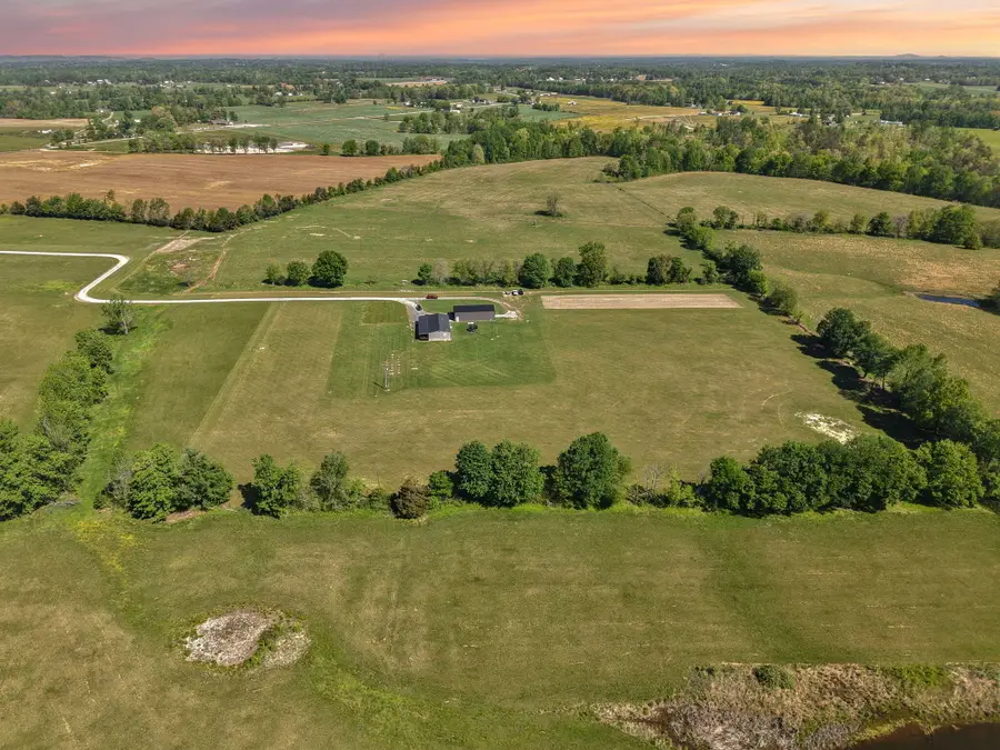 132 Pinetop Road, Russell Springs, KY 42642 - #2