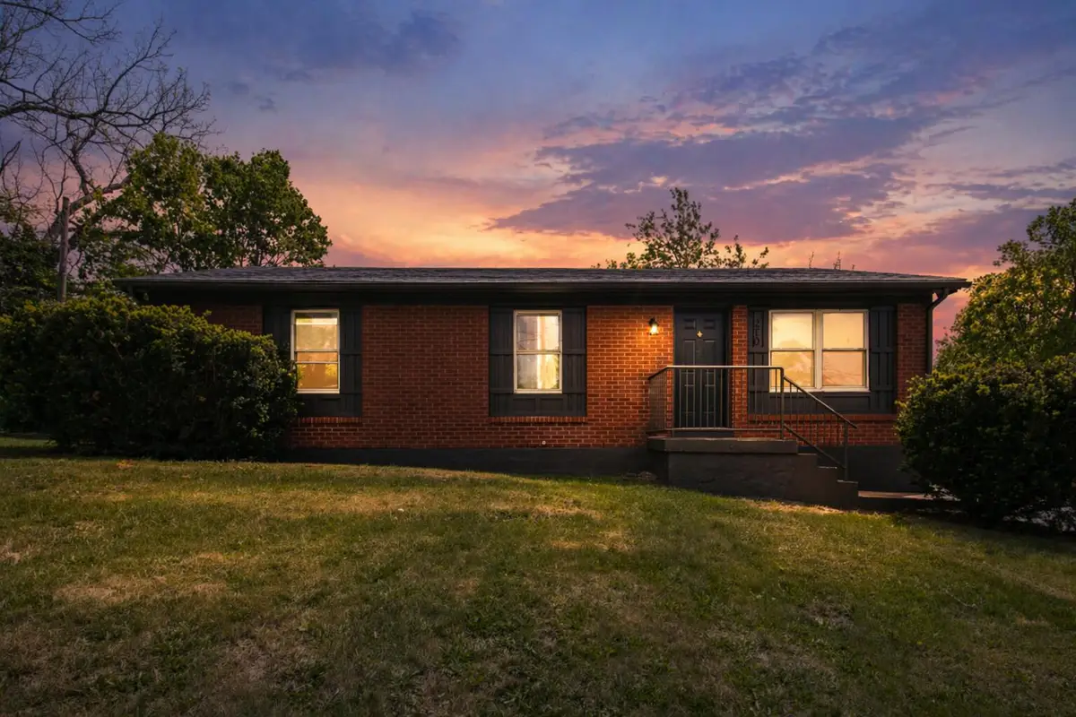 210 Chapel Street, Paris, KY 40361 - #1