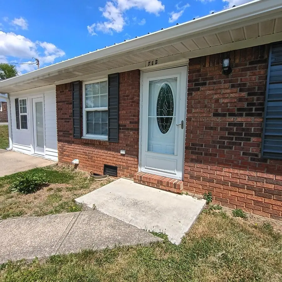 323 Tennessee Avenue, Monticello, KY 42633 - #2