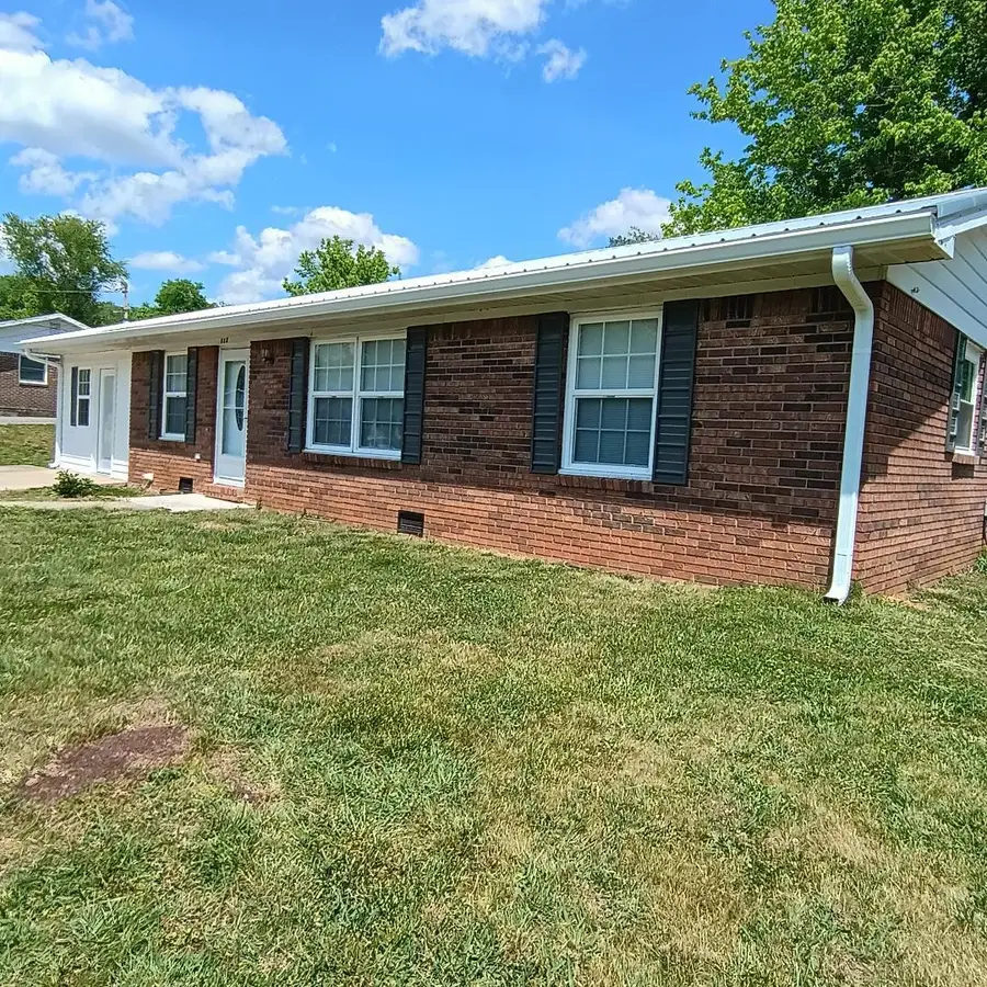 323 Tennessee Avenue, Monticello, KY 42633 - #3