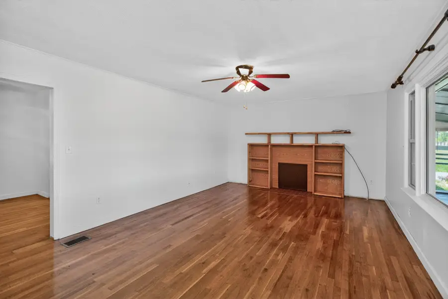 476 College Hill Road, Waco, KY 40385 - #2