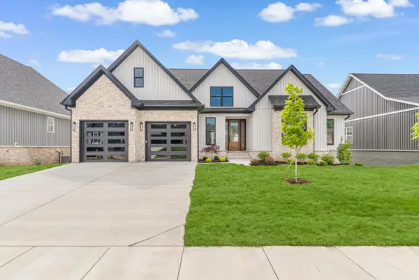 726 Azalea Lane, Versailles, KY 40383