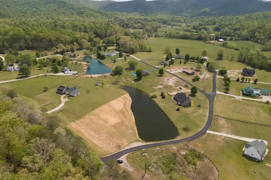 111111 Spout Springs Road, Irvine, KY 40336 - #2