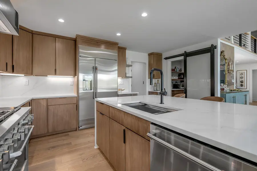 2005 Lakeside Drive, Lexington, KY 40502 - #2