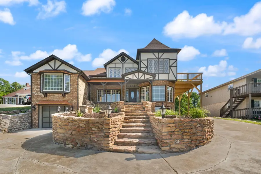 518 W Lakeshore Drive, Burnside, KY 42519 - #2