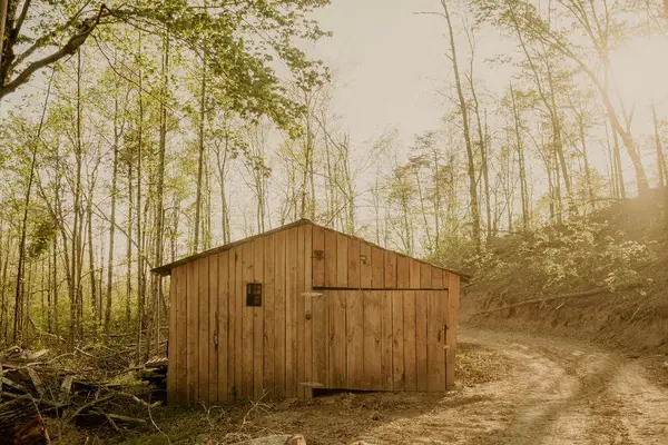 2697 Pine Ridge Road, Winchester, KY 40391