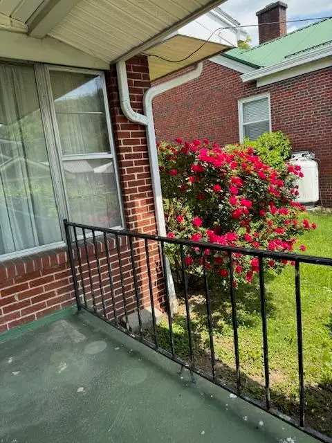 403 E Mound Street, Harlan, KY 40831 - #2