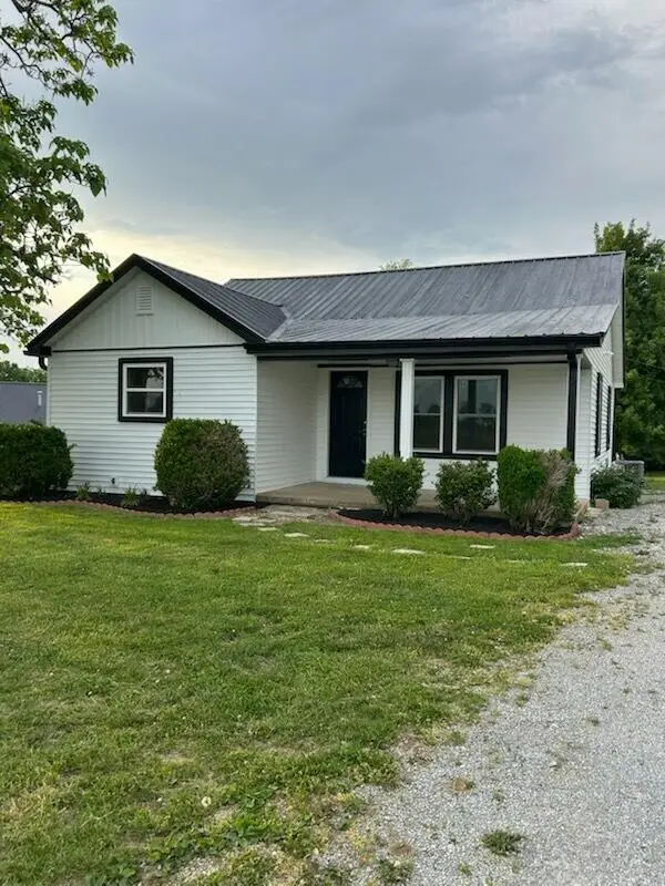 7624 W Tunnel Hill Road, Sharpsburg, KY 40374 - #1