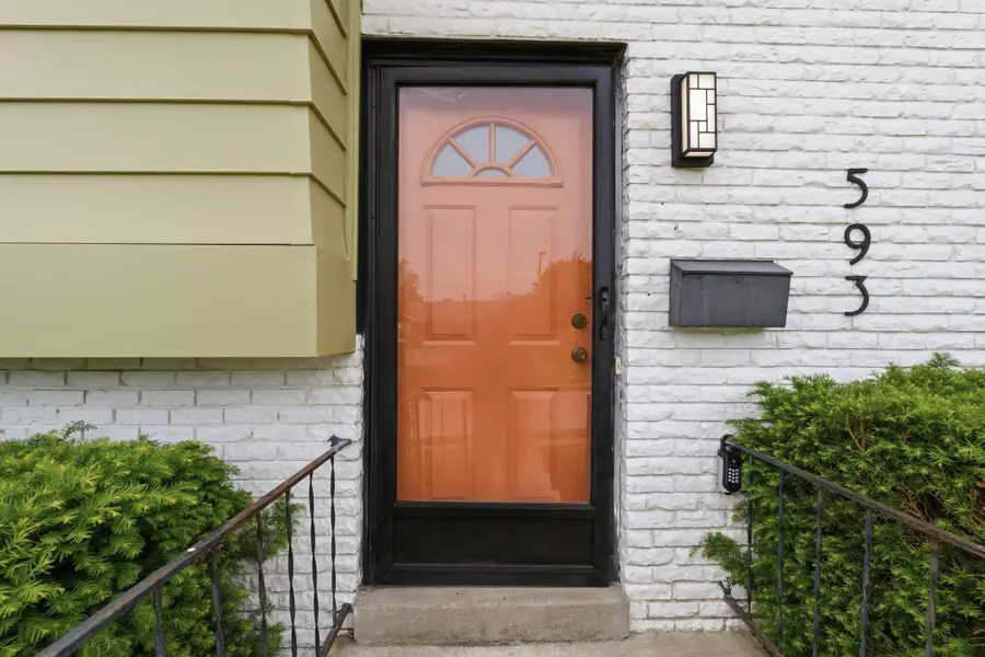 593 Folkstone Drive, Lexington, KY 40517 - #3