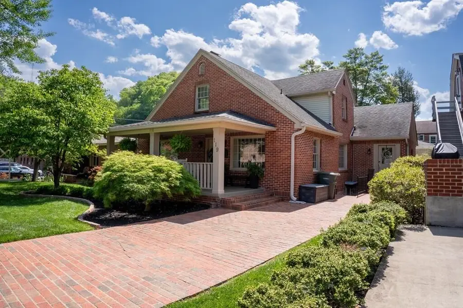 119 Saint Clair Street, Pikeville, KY 41501 - #2