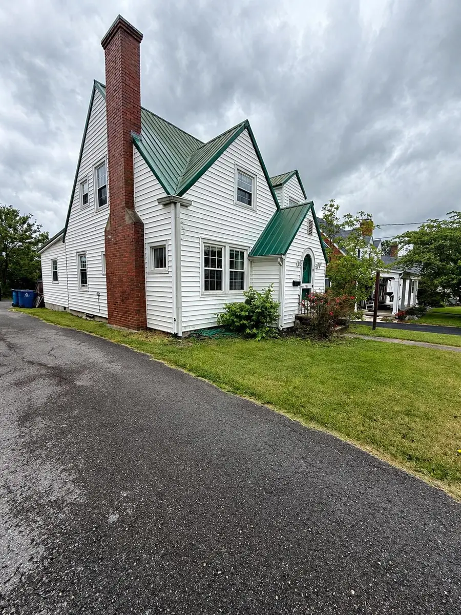 636 Beaumont Avenue, Harrodsburg, KY 40330 - #2