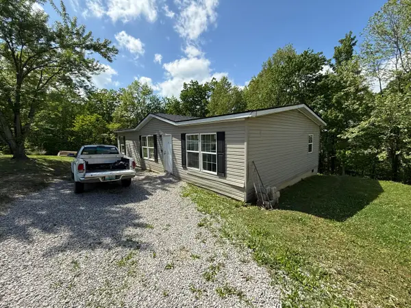 2508 Amos Ridge Road, Frenchburg, KY 40322