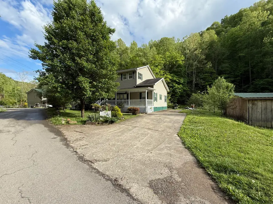 395 High Rock Road, Hazard, KY 41701 - #2