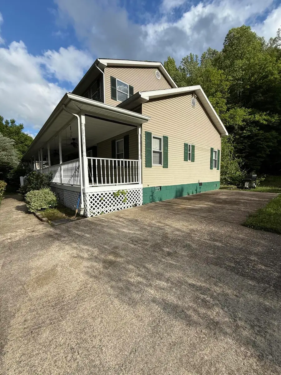 395 High Rock Road, Hazard, KY 41701 - #3