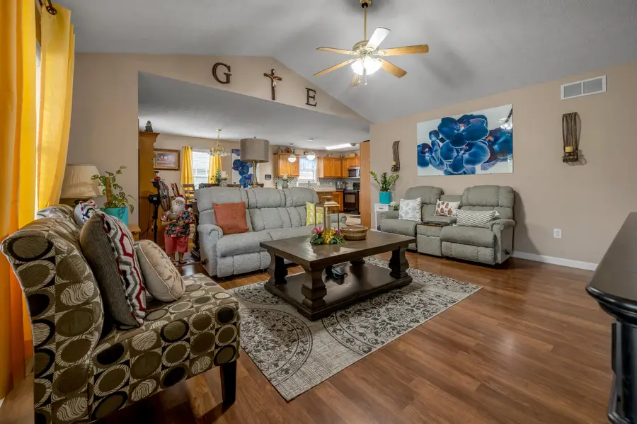 200 Kevin Drive, Nicholasville, KY 40356 - #3