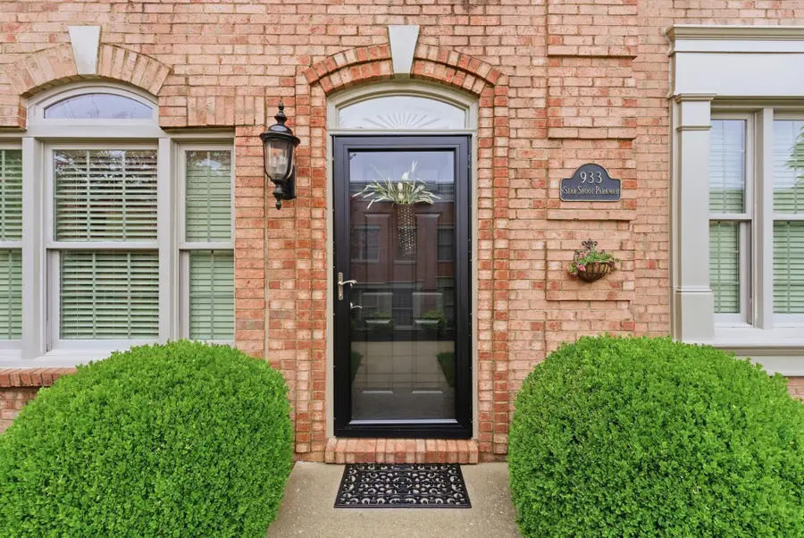 933 Star Shoot Parkway, Lexington, KY 40509 - #2
