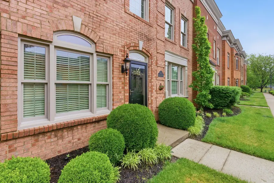 933 Star Shoot Parkway, Lexington, KY 40509 - #3