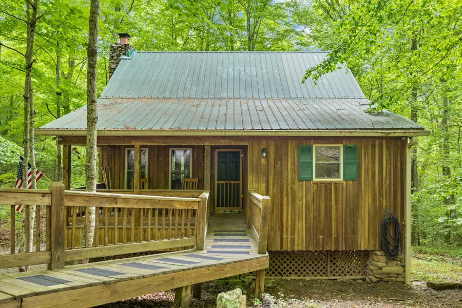 395 Stoneybrook Road, Burnside, KY 42519 - #2