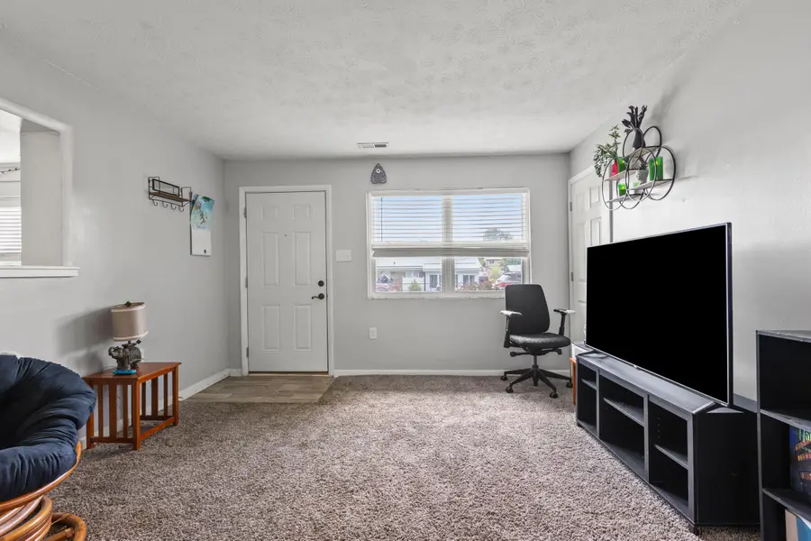 107 Elaine Avenue, Richmond, KY 40475 - #3