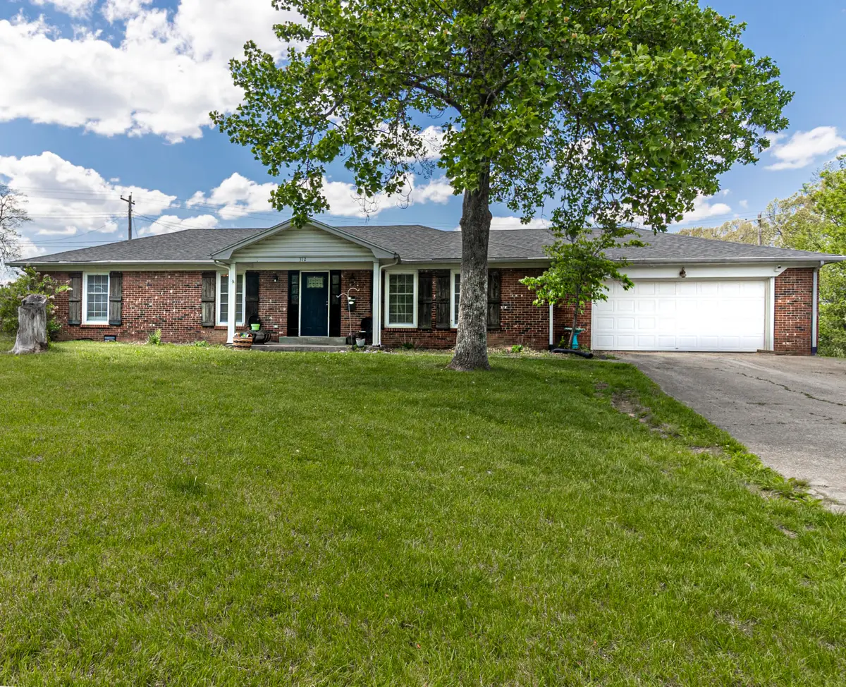 312 Parkwood Place, Frankfort, KY 40601 - #1