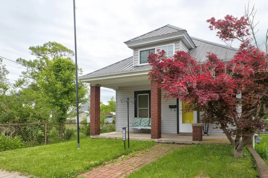 1920 Brent Street, Paris, KY 40361 - #2