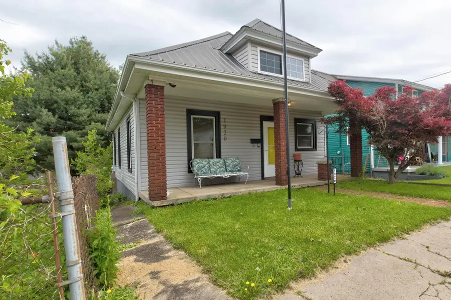 1920 Brent Street, Paris, KY 40361 - #3