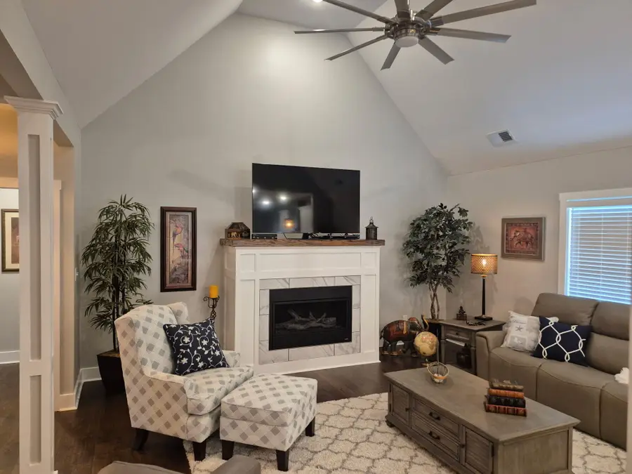 710 Goldenwood Drive, Richmond, KY 40475 - #3