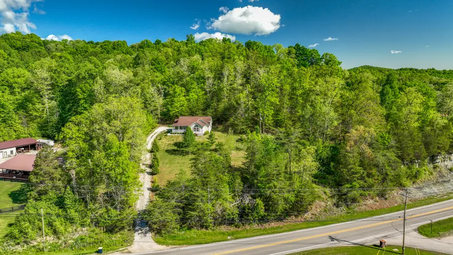 6111 N Wilderness Road, Mount Vernon, KY 40456 - #3