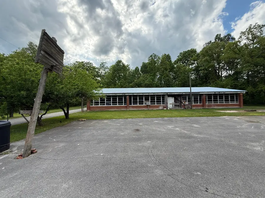 100 Nolan Lane, Somerset, KY 42501 - #3