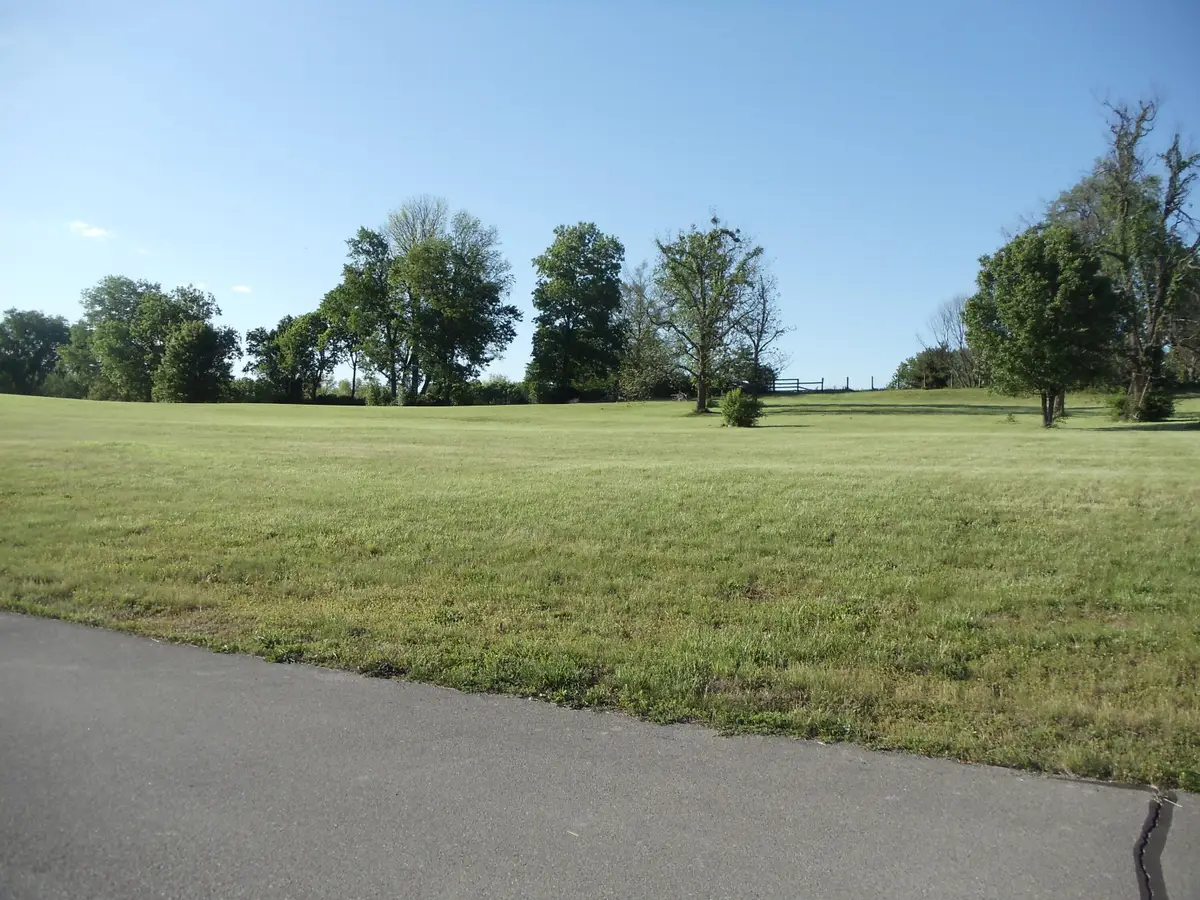 250 Mcfall Lane, Versailles, KY 40383 - #1