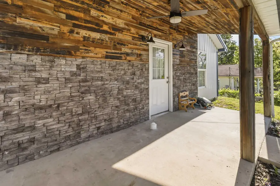 144 Liberty Avenue, Berea, KY 40403 - #2