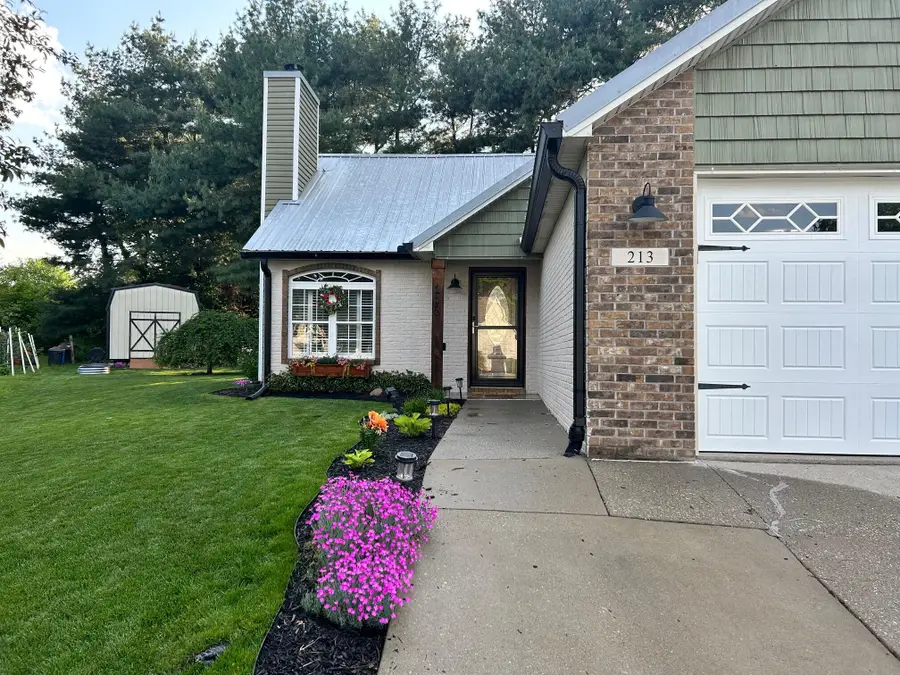 213 Horseshoe Court, Frankfort, KY 40601 - #2